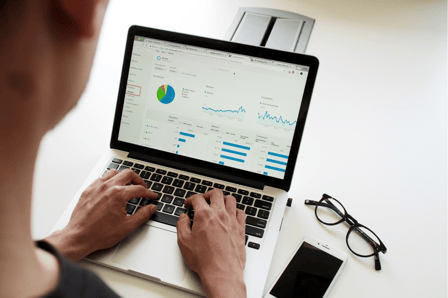 Kopio_ Kopio_ blogibanneri-hubspot-aavabang-OIKEA (1)